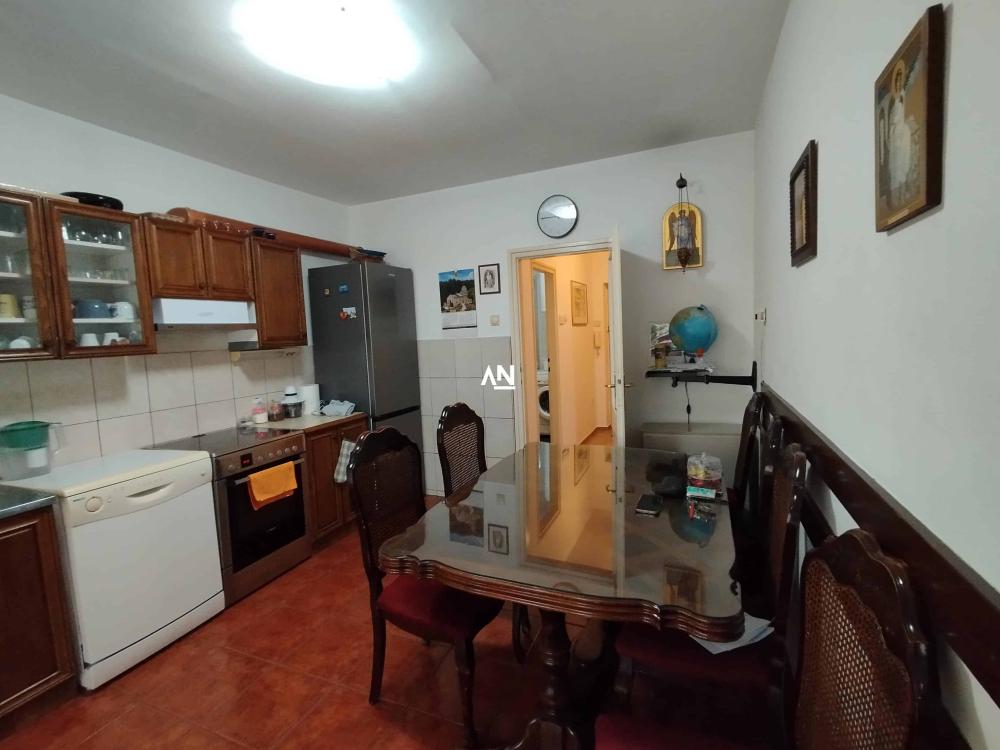 Slika 6 - Pere Ćetkovića, Dvosoban stan na prodaju, 56m2, 153.000€