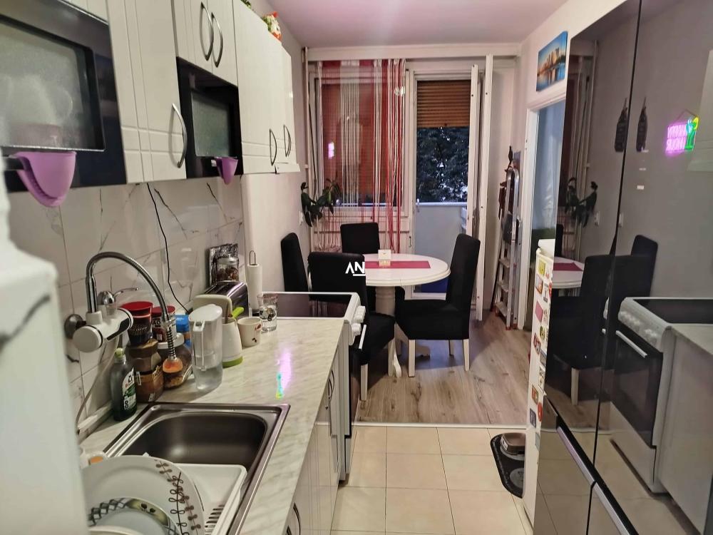 Slika 3 - Stanka Paunovića Veljka, Trosoban stan na prodaju, 53m2, 173.000€