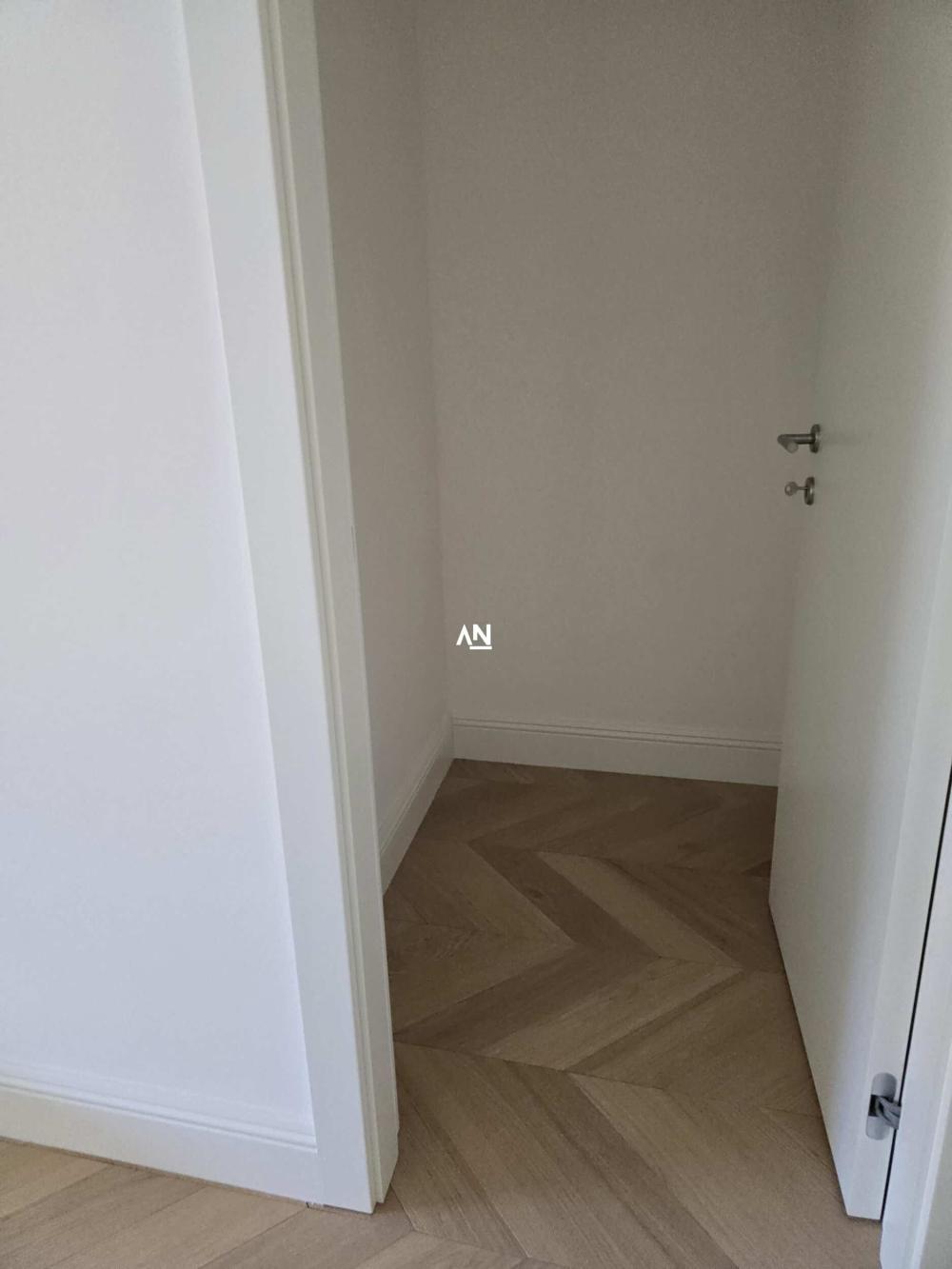 Slika 10 - Omladinskih brigada, Četvorosoban stan na prodaju, 119m2, 535.000€