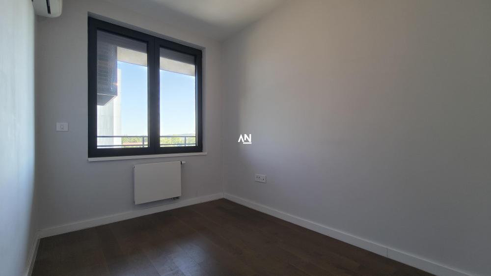 Slika 3 - Jurija Gagarina, Četvorosoban stan na prodaju, 83m2, 379.725€