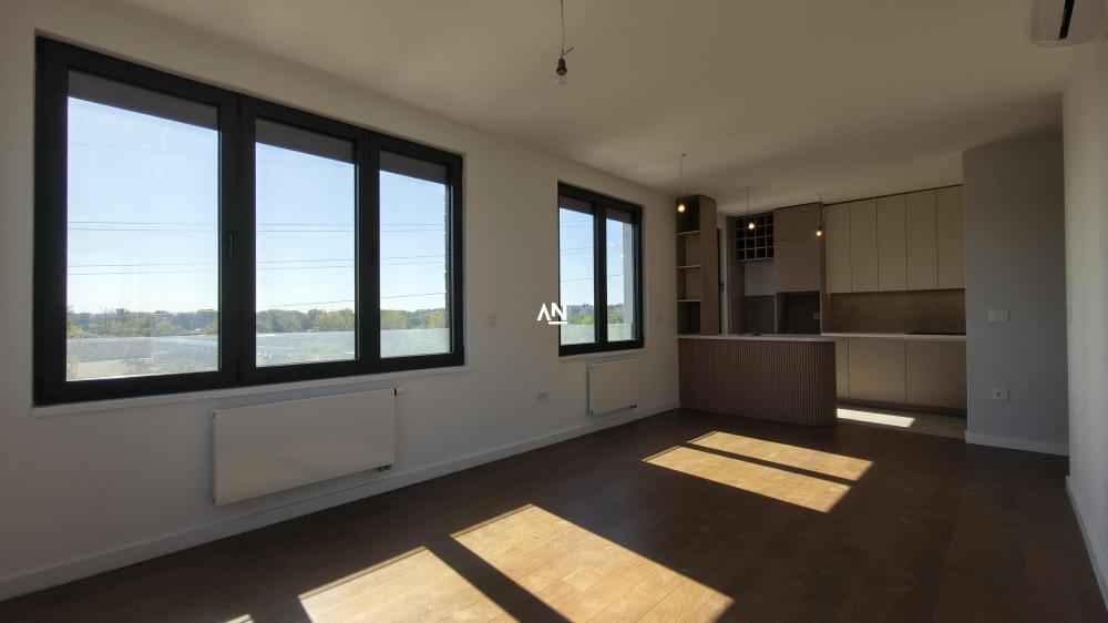 Slika 8 - Jurija Gagarina, Četvorosoban stan na prodaju, 83m2, 379.725€