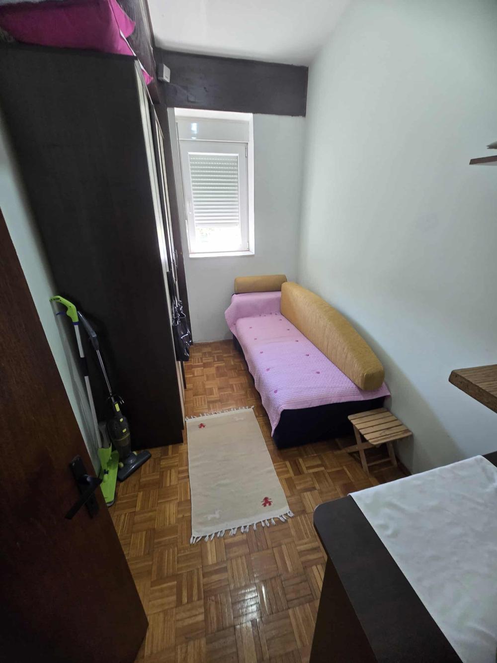Slika 5 - Milana Uzelca, Četvorosoban stan na prodaju, 93m2, 215.000€