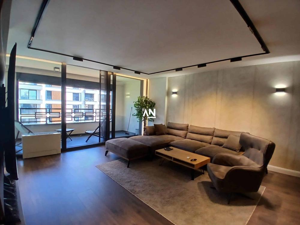 Slika 1 - Niška, Petosoban stan na prodaju, 198m2, 870.000€