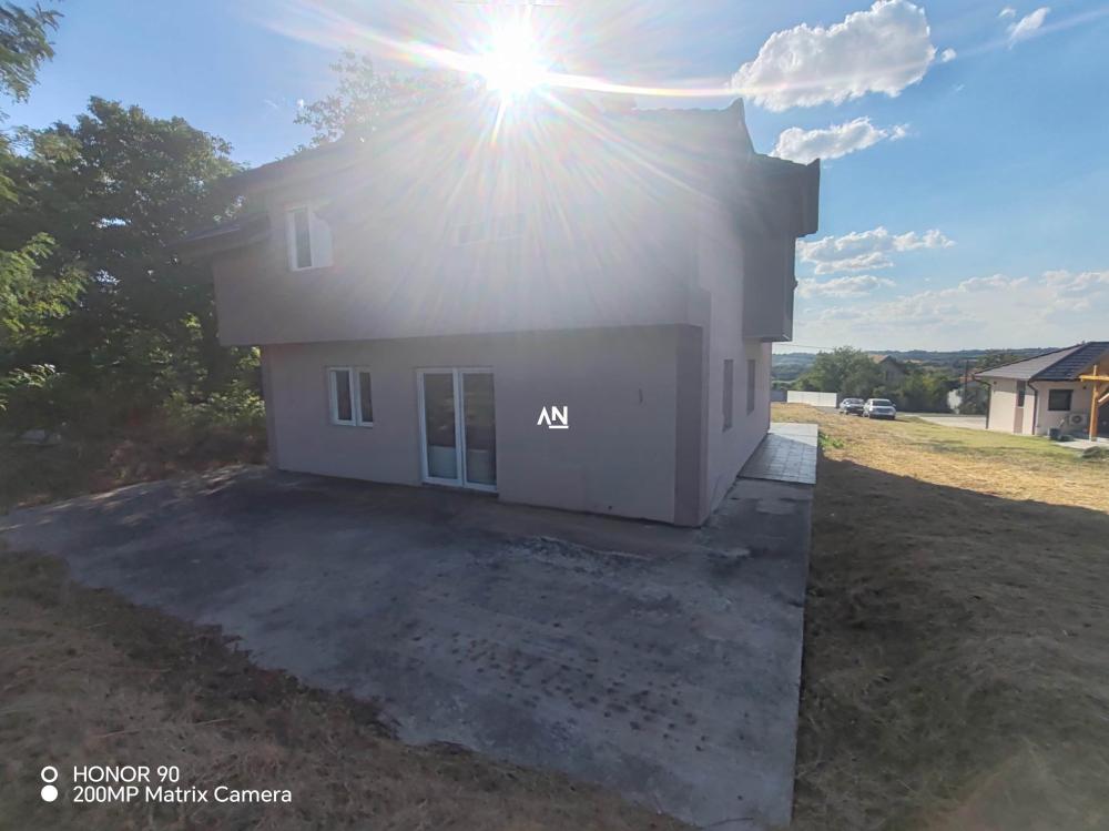 Slika 1 - Živka Stevanovića Žikice,  Kuća na prodaju, 212m2, 185.000€