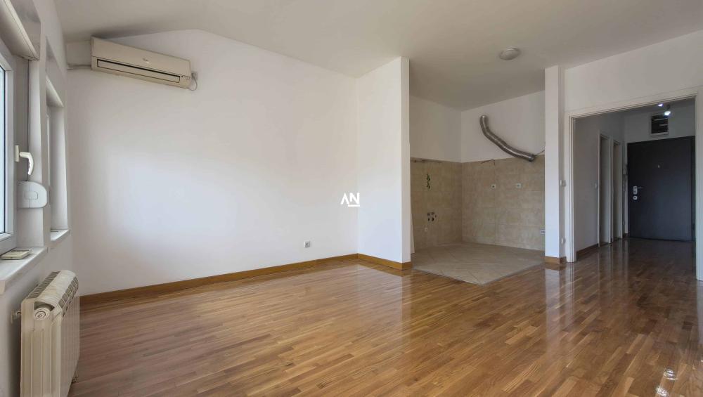Slika 5 - Todora Dukina, Četvorosoban stan na prodaju, 121m2, 294.998€