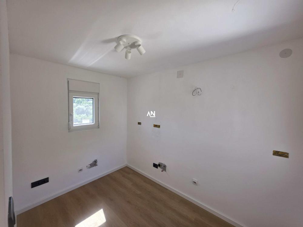 Slika 11 - Nikole Tesle,  Kuća na prodaju, 138m2, 147.000€