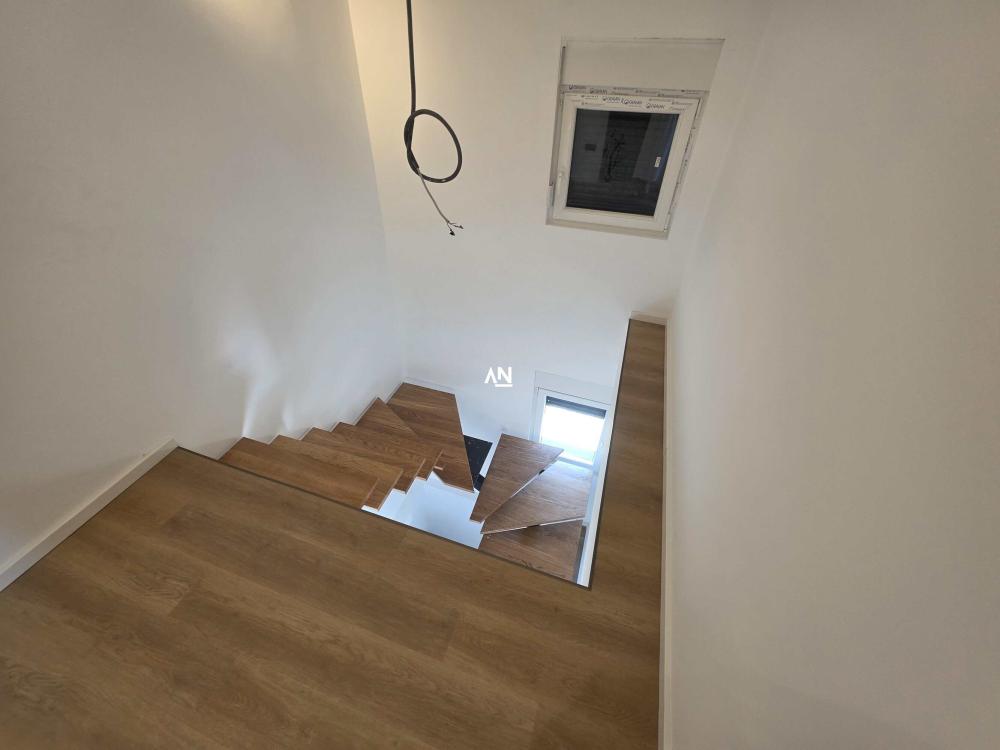 Slika 6 - Nikole Tesle,  Kuća na prodaju, 138m2, 147.000€