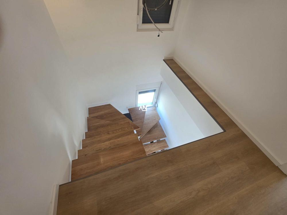 Slika 5 - Nikole Tesle,  Kuća na prodaju, 138m2, 147.000€