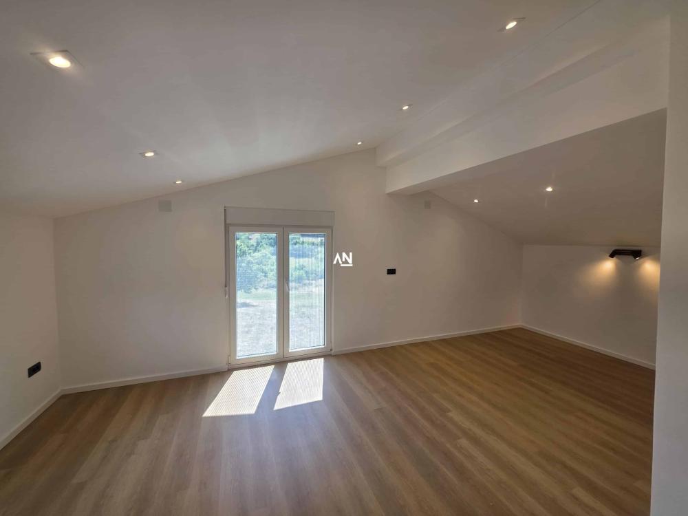 Slika 2 - Nikole Tesle,  Kuća na prodaju, 138m2, 147.000€