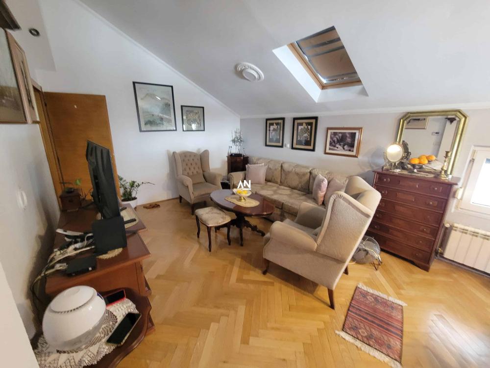 Slika 2 - Čede Mijatovića, Trosoban stan na prodaju, 74m2, 215.000€