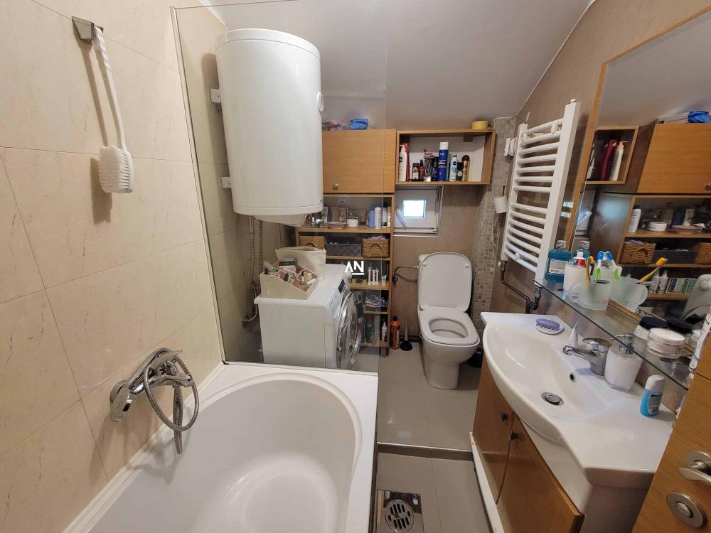 Slika 7 - Čede Mijatovića, Trosoban stan na prodaju, 74m2, 215.000€