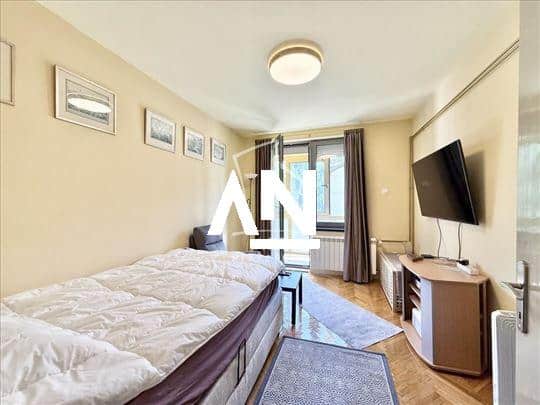 Slika 9 - Čingrijina, Četvorosoban stan na prodaju, 109m2, 348.000€