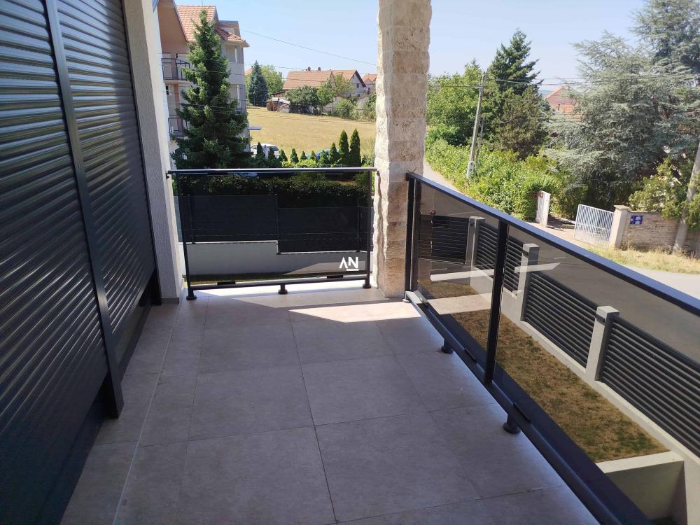 Slika 10 - Braće Stošić,  Kuća na prodaju, 300m2, 550.000€