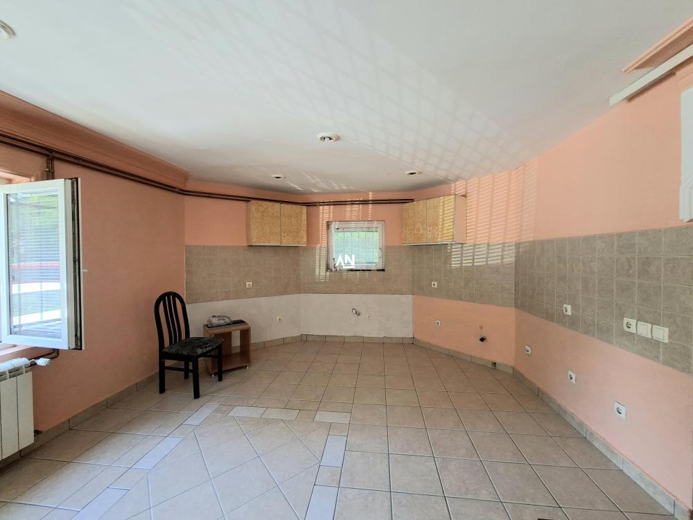 Slika 3 - Radeta Markovića, Trosoban stan na prodaju, 108m2, 185.000€