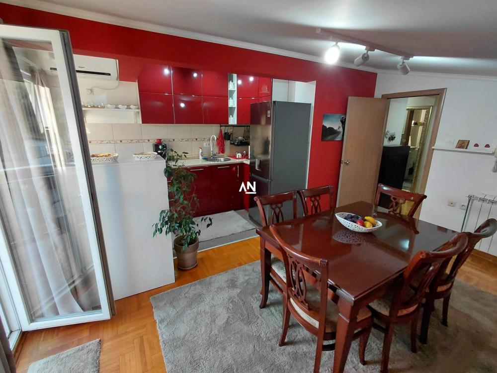 Slika 1 - Ksenije Atanasijević, Trosoban stan na prodaju, 68m2, 199.000€
