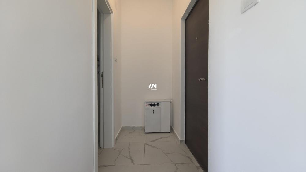 Slika 2 - Pala Telekija, Četvorosoban stan na prodaju, 78m2, 158.900€