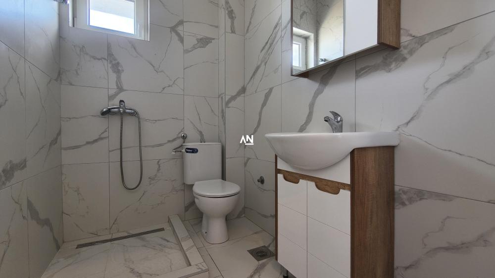 Slika 3 - Pala Telekija, Četvorosoban stan na prodaju, 78m2, 158.900€