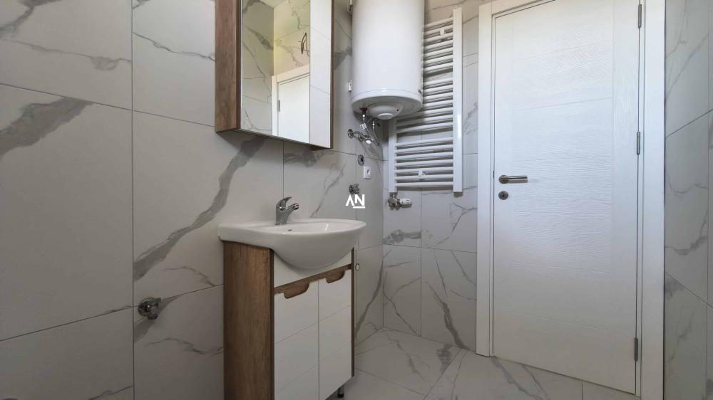 Slika 4 - Pala Telekija, Četvorosoban stan na prodaju, 78m2, 158.900€