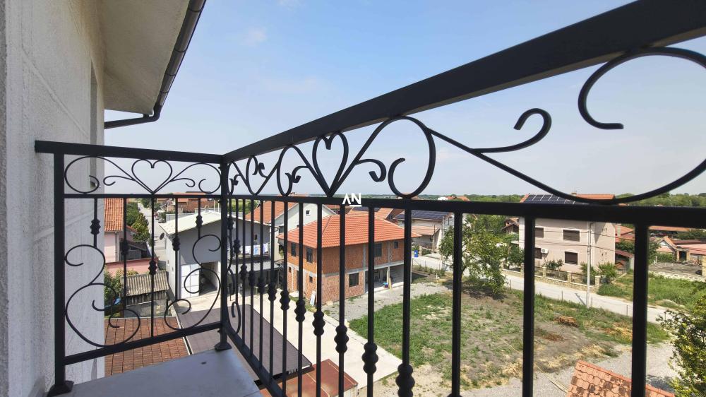 Slika 6 - Pala Telekija, Četvorosoban stan na prodaju, 78m2, 158.900€