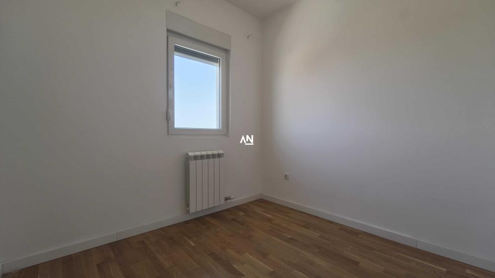 Slika 8 - Pala Telekija, Četvorosoban stan na prodaju, 78m2, 158.900€