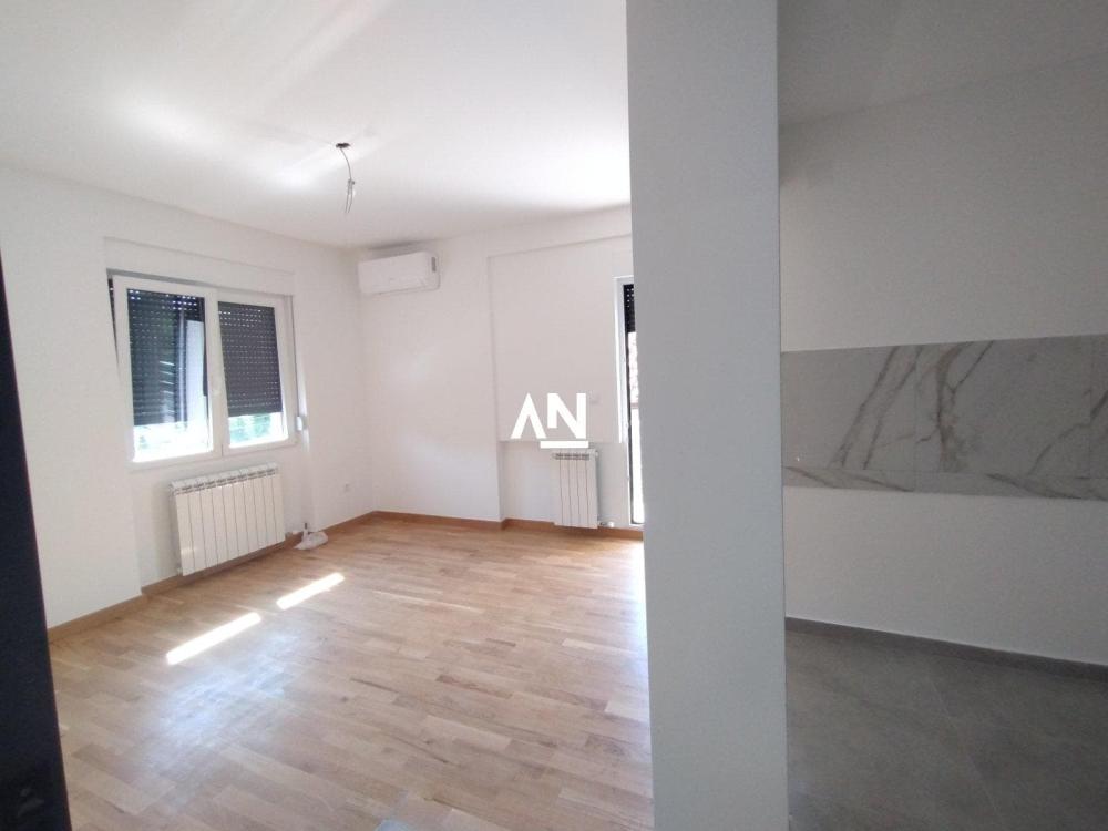 Slika 9 - Vojvode Stepe Stepanovića, Jednosoban stan na prodaju, 25m2, 75.000€
