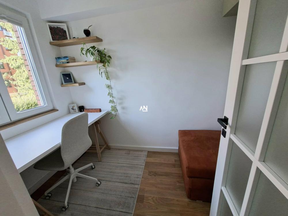 Slika 10 - Slobodana Jovanovića, Četvorosoban stan na prodaju, 74m2, 330.000€