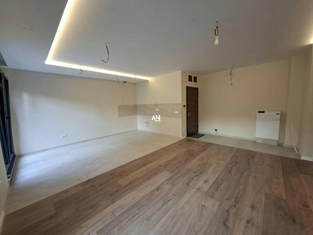 Slika 2 - Koste Trifkovića, Trosoban stan na prodaju, 35m2, 276.000€