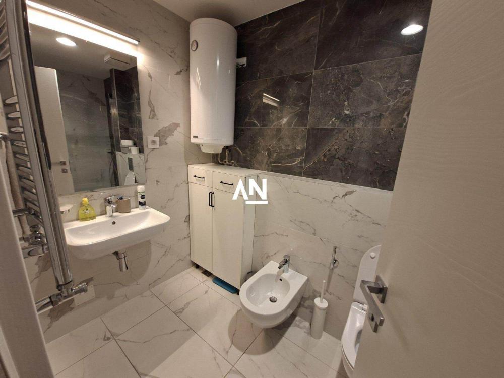 Slika 11 - Jurija Gagarina, Trosoban stan na prodaju, 76m2, 335.000€