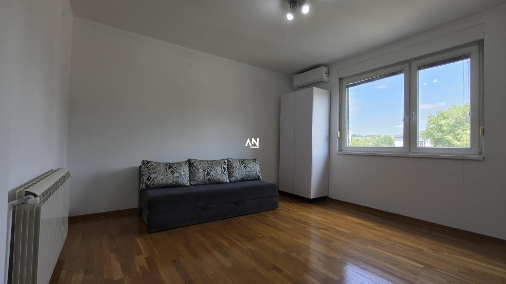Slika 5 - Radoja Domanovića, Četvorosoban stan na prodaju, 95m2, 350.000€