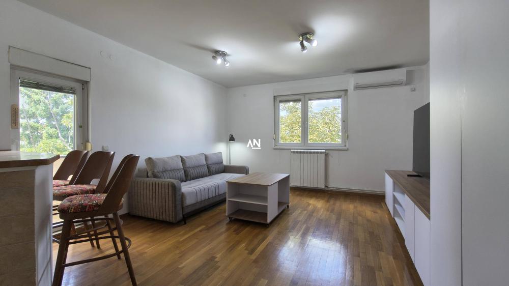Slika 8 - Radoja Domanovića, Četvorosoban stan na prodaju, 95m2, 350.000€