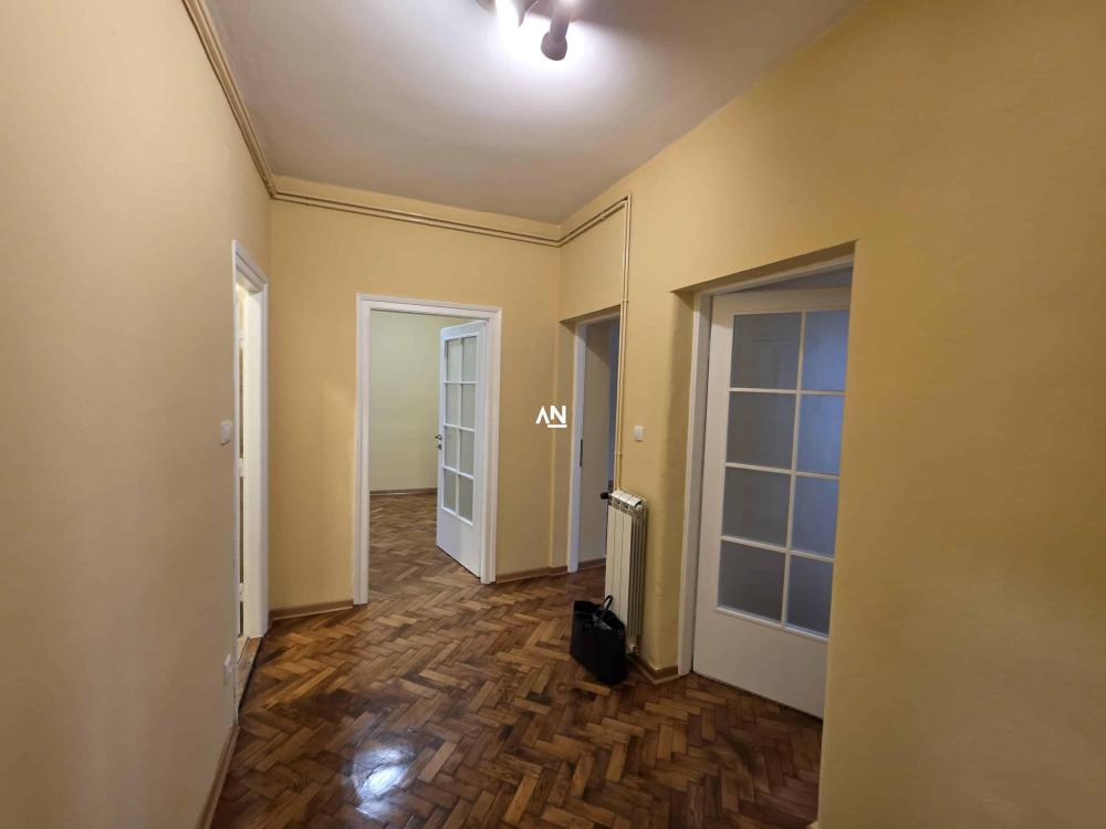 Slika 4 - Cetinjska, Četvorosoban stan na prodaju, 65m2, 315.000€