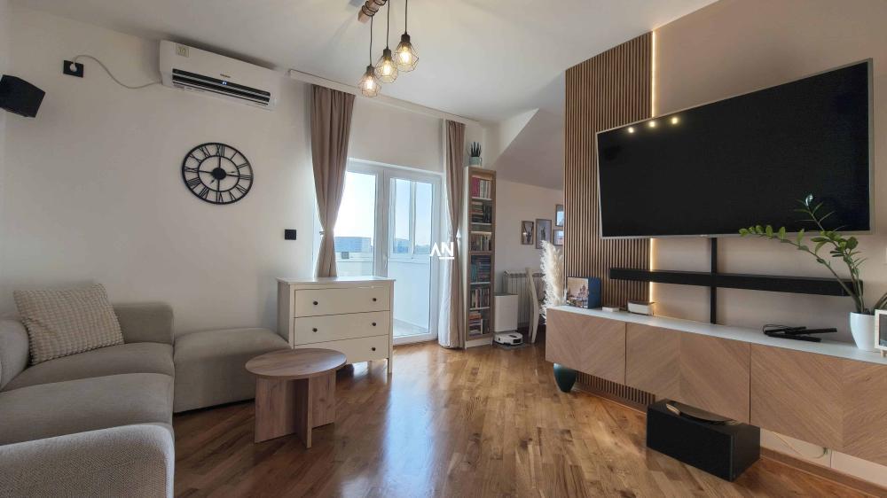 Glavna slika -Sremskih boraca, Četvorosoban stan na prodaju, 77m2, 238.850€