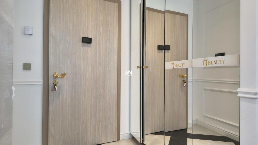 Slika 1 - Bulevar Vudroa Vilsona, Petosoban stan na prodaju, 118m2, 569.940€