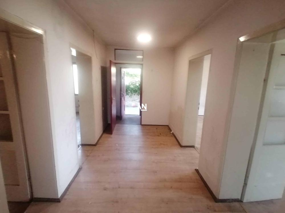 Slika 4 - Lole Ribara,  Kuća na prodaju, 93m2, 220.000€
