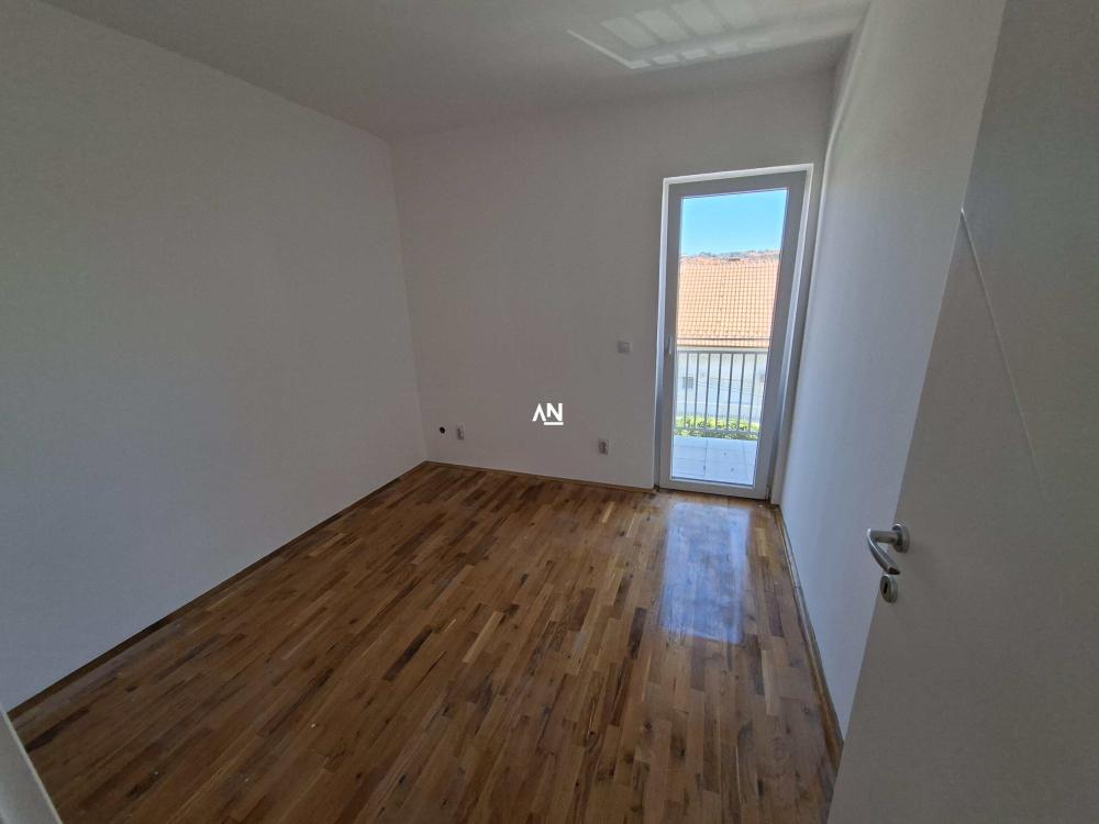 Slika 6 - Kneza Miloša, Trosoban stan na prodaju, 98m2, 189.552€