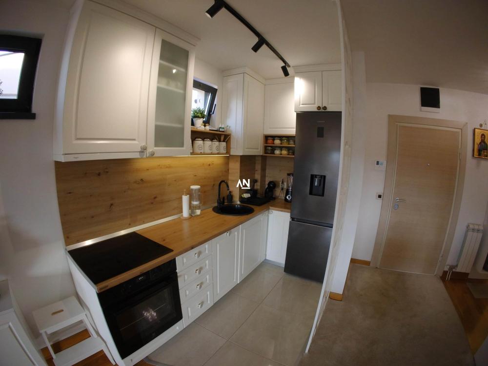 Slika 6 - Jove Ilića, Četvorosoban stan na prodaju, 103m2, 520.000€
