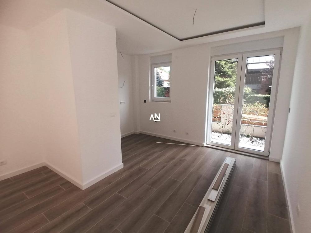 Slika 1 - Sundečićeva, Četvorosoban stan na prodaju, 84m2, 400.000€