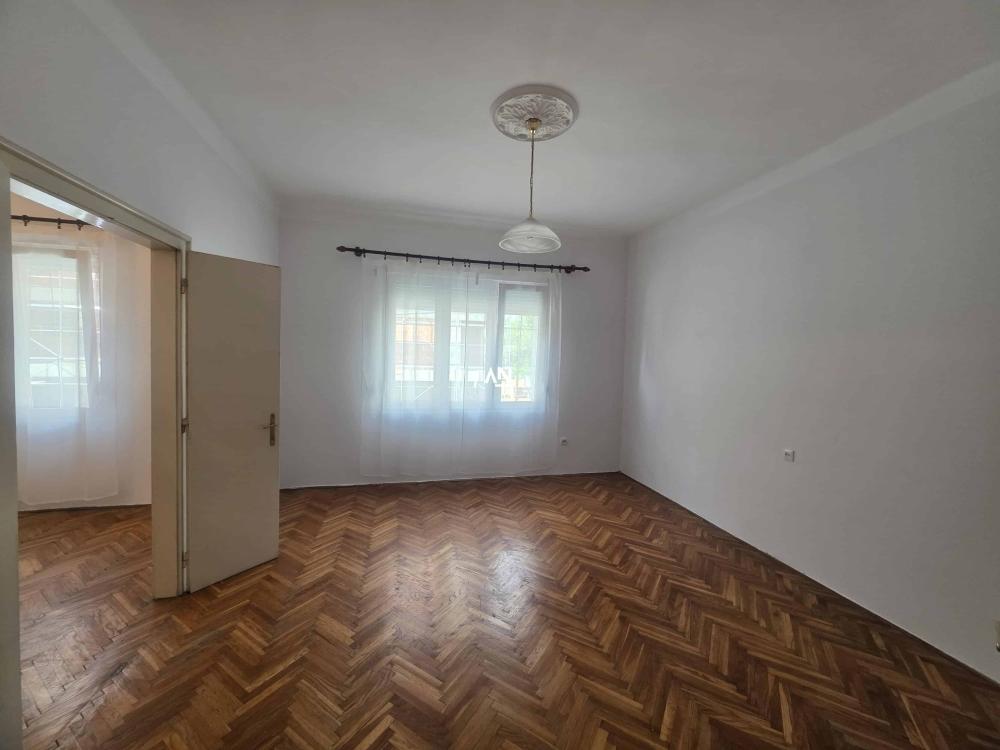 Slika 1 - Milana Rakića, Četvorosoban stan na prodaju, 129m2, 540.000€