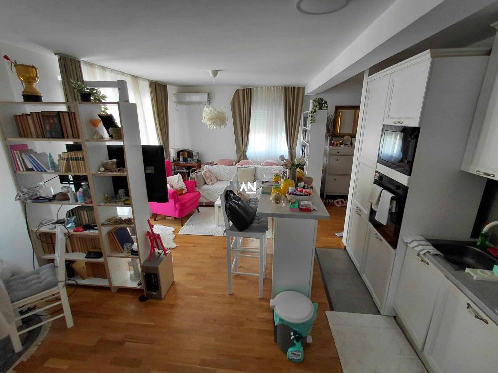 Slika 3 - Nine Kirsanove, Trosoban stan na prodaju, 59m2, 165.000€