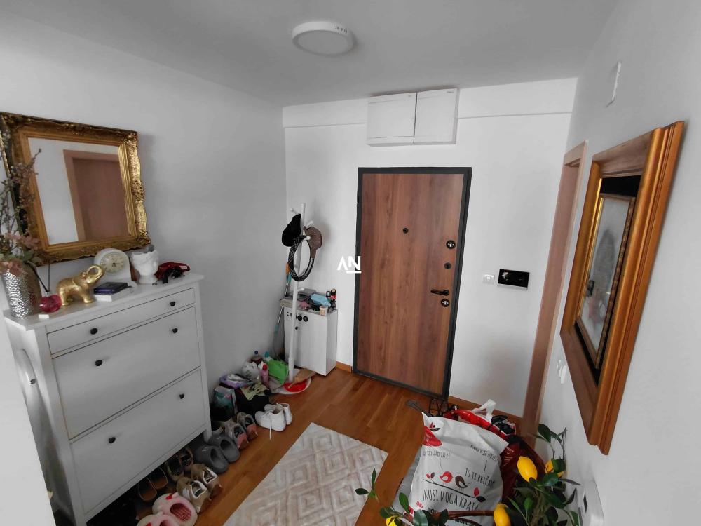 Slika 6 - Nine Kirsanove, Trosoban stan na prodaju, 59m2, 165.000€