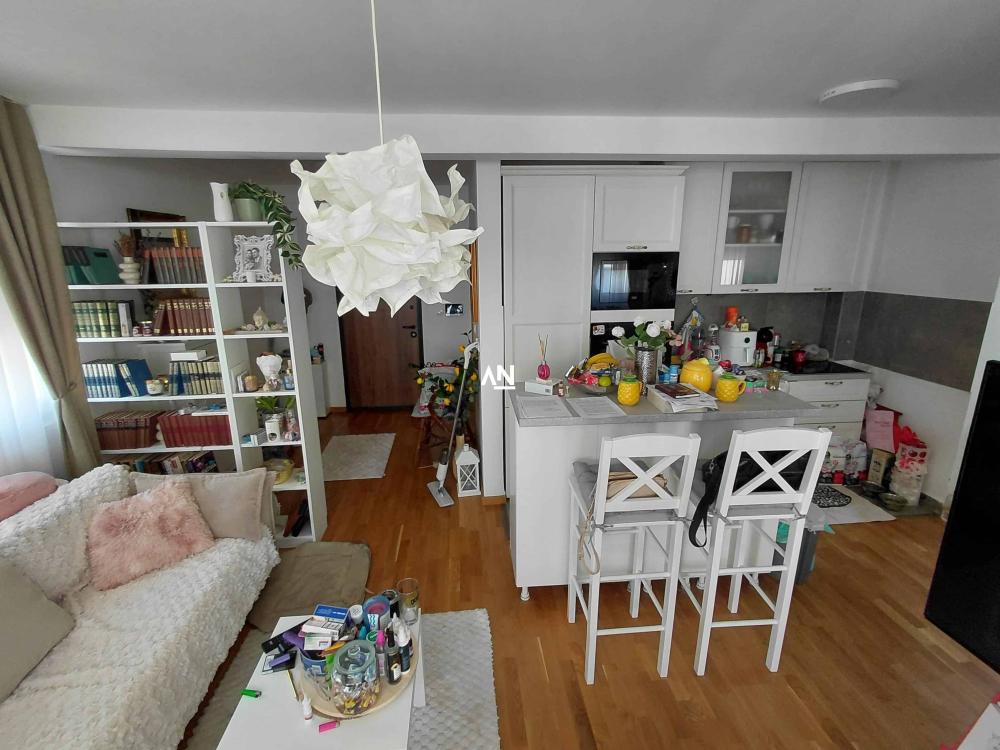 Slika 7 - Nine Kirsanove, Trosoban stan na prodaju, 59m2, 165.000€
