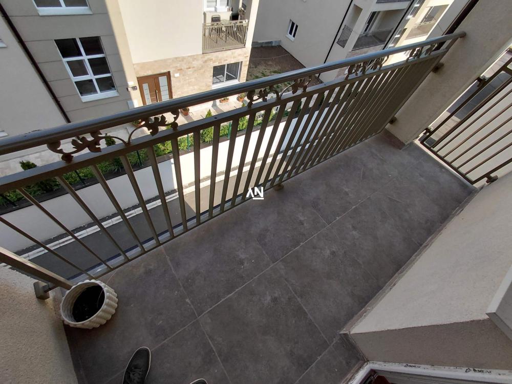 Slika 11 - Nine Kirsanove, Trosoban stan na prodaju, 59m2, 165.000€