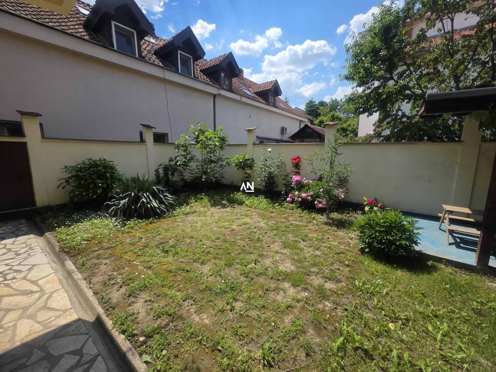Slika 1 - Ševina,  Kuća na prodaju, 196m2, 430.000€