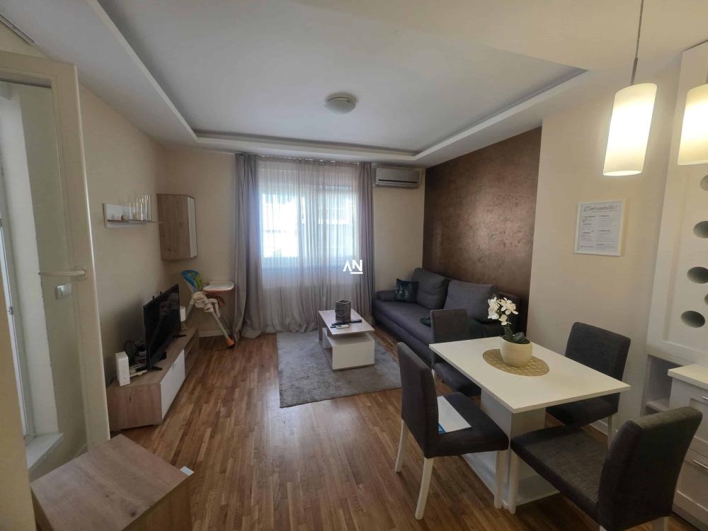 Slika 1 - Vojvode Micka Krstića, Trosoban stan na prodaju, 58m2, 195.000€