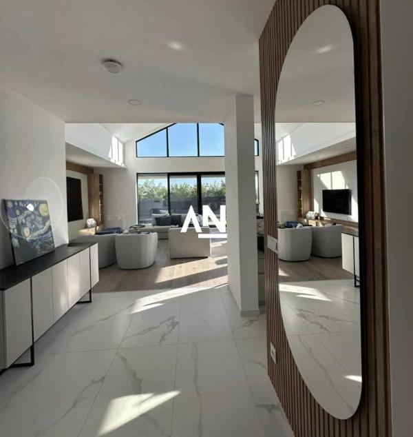 Slika 4 - Smederevska, Kuća na prodaju, 308m2, 800.000€