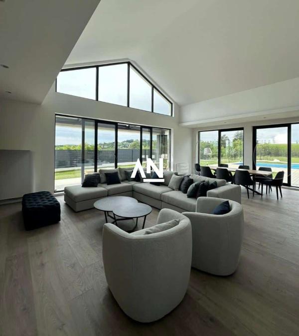 Slika 2 - Smederevska, Kuća na prodaju, 308m2, 800.000€