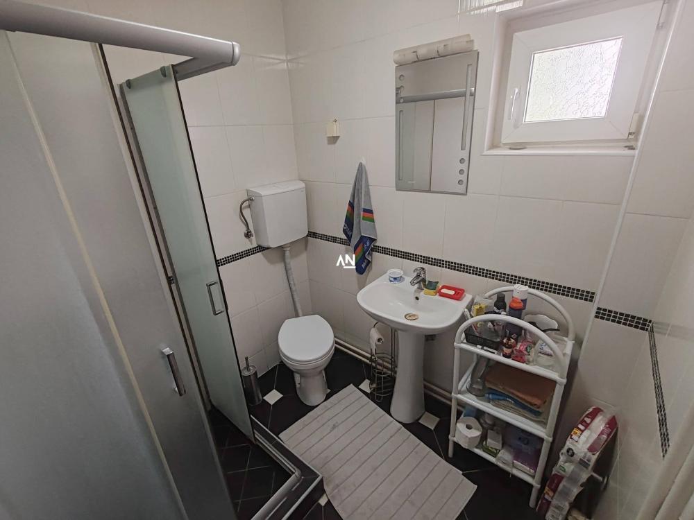 Slika 5 - Svetog Save,  Kuća na prodaju, 180m2, 225.000€