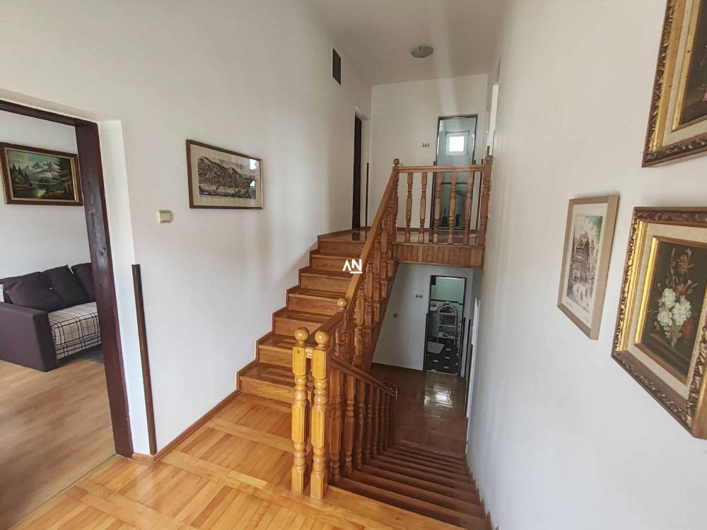 Slika 6 - Svetog Save,  Kuća na prodaju, 180m2, 225.000€