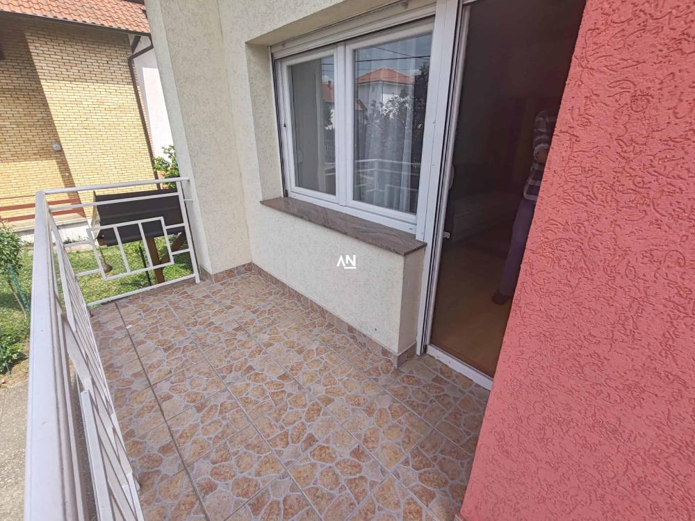 Slika 8 - Svetog Save,  Kuća na prodaju, 180m2, 225.000€