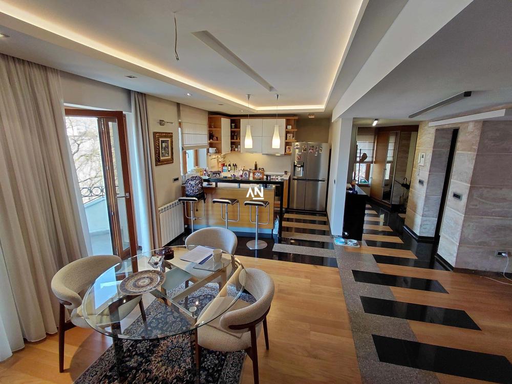 Slika 1 - Ranka Tajsića, Trosoban stan na prodaju, 136m2, 379.888€